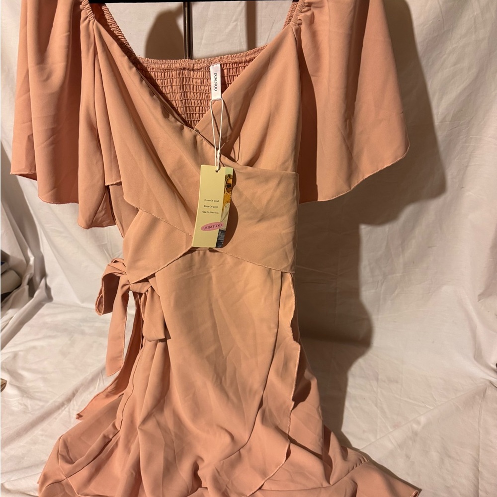 Source‎ Unknown Chic Blush Midi Dress